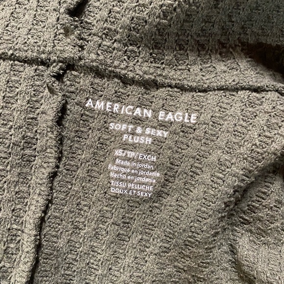 American Eagle Cardigan - Picture 3 of 3